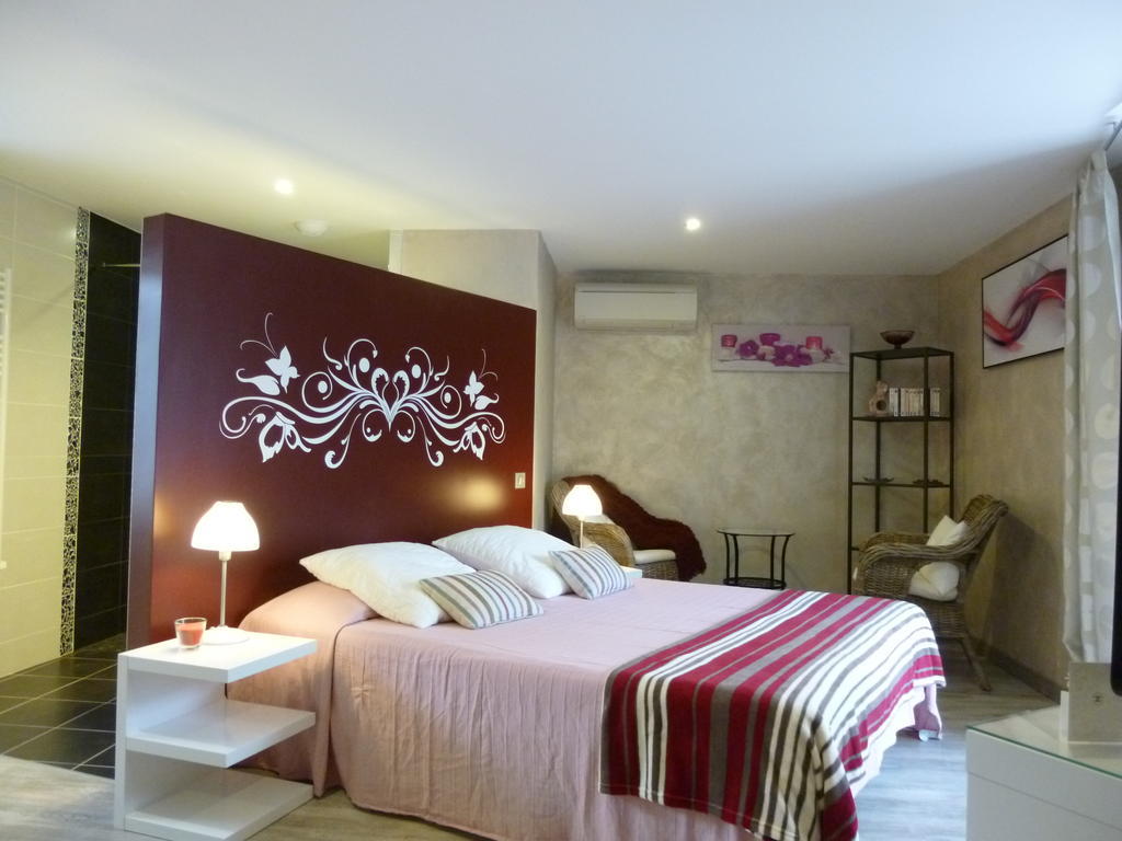 Théminettes Au Mas De Gamet Bed & Breakfast 部屋 写真