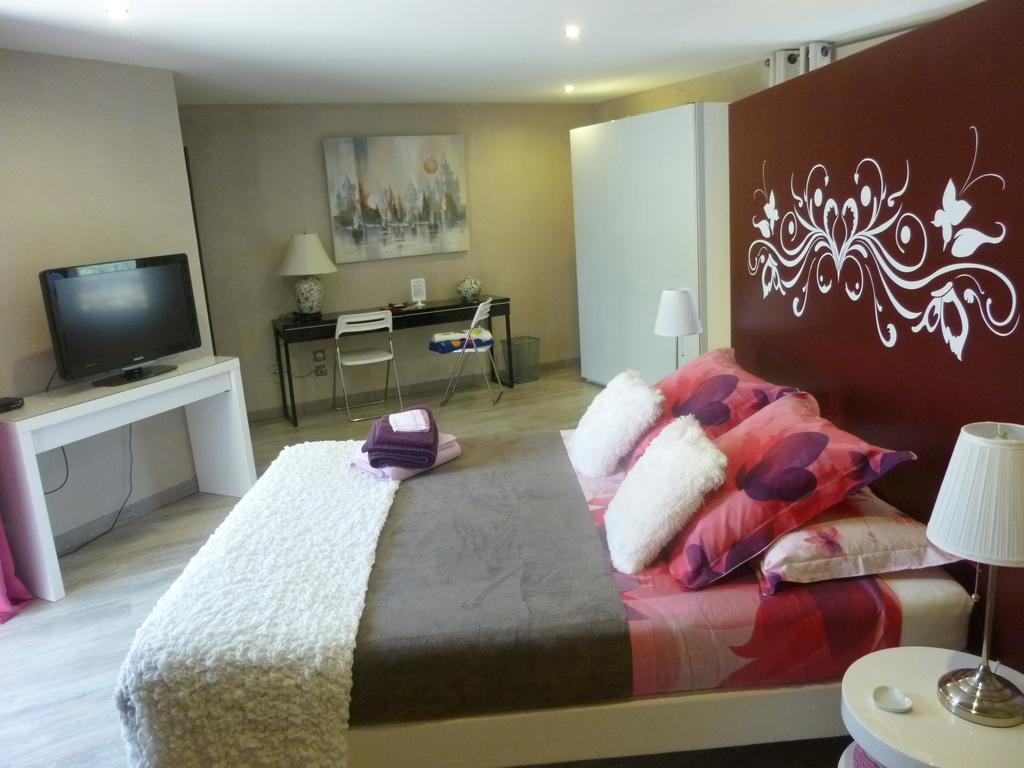 Théminettes Au Mas De Gamet Bed & Breakfast エクステリア 写真